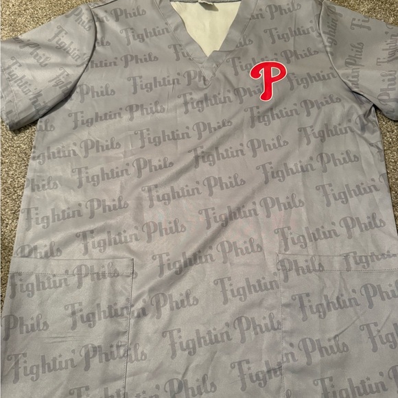 Gray Fightin Phils Scrub Top - Picture 1 of 4